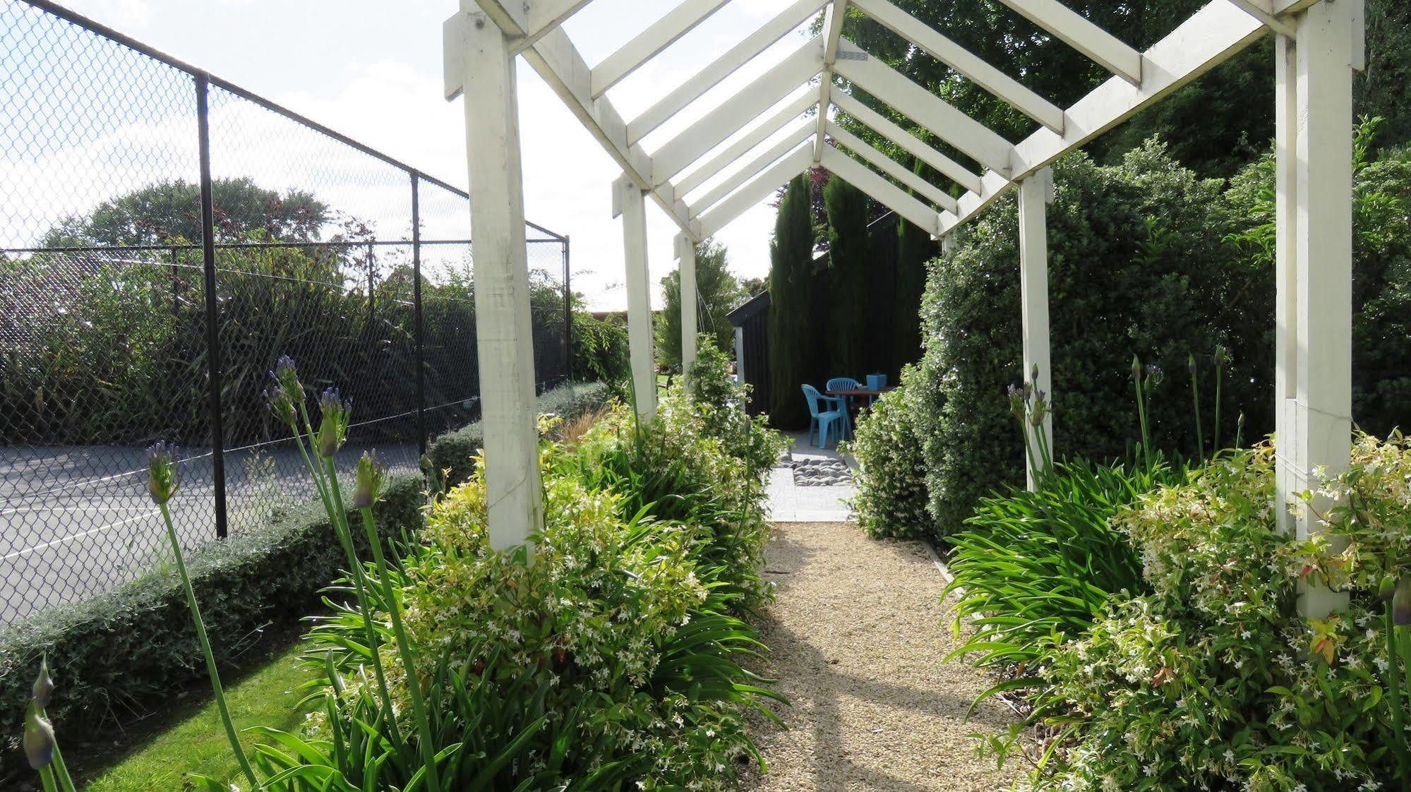 Maples On Harewood Bed & Breakfast Christchurch Exterior photo